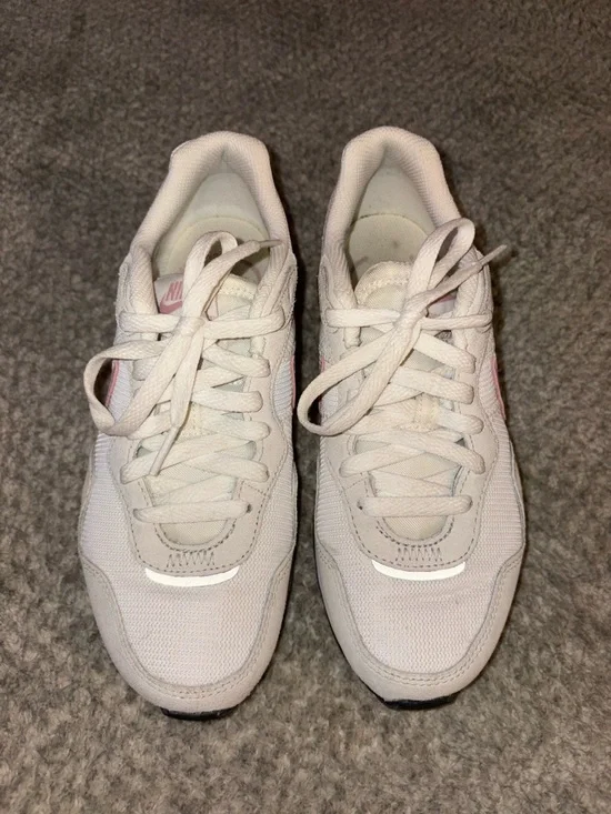 Nike Women's Cream and Pink Sneakers - Picture 6 of 9